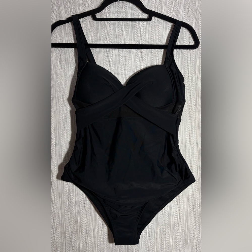 Maacie Black Women's One Piece Swimsuit